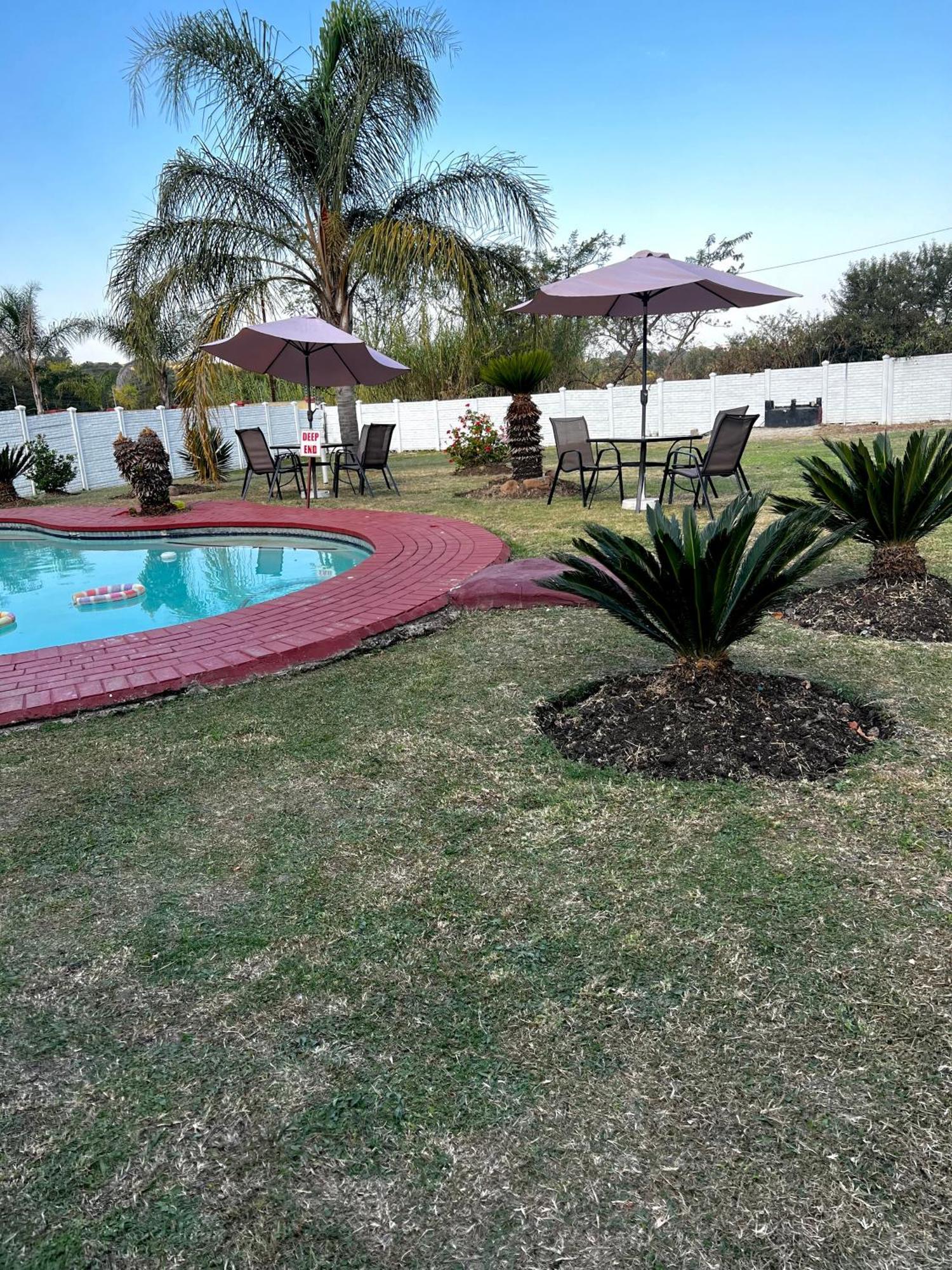 Nkguesthouse Ladysmith Exterior photo